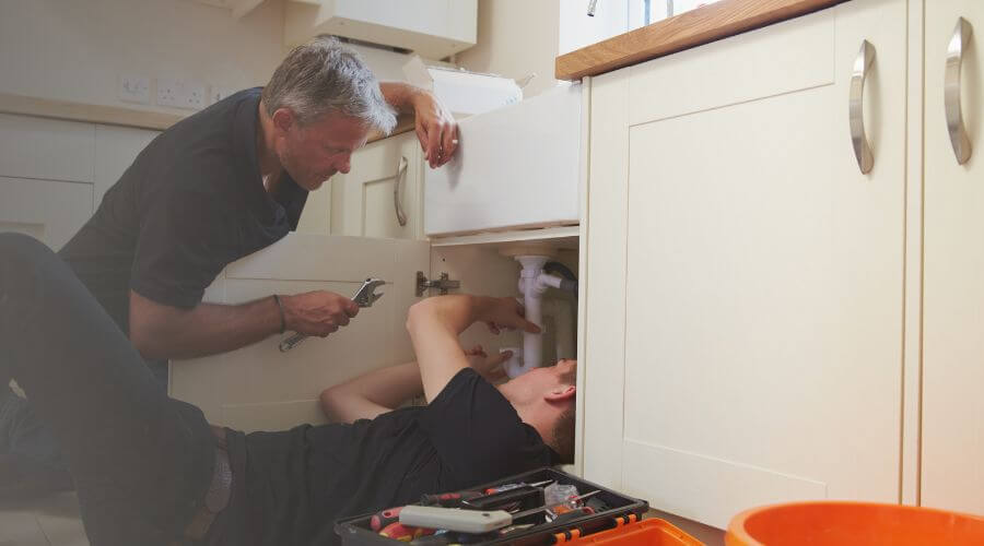 Professional burst pipe repair services in Karnes City, TX